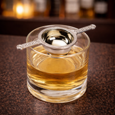 ON GLASS MEASURE / QUAICH