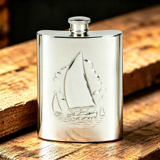 SAILING SCENE HIP FLASK